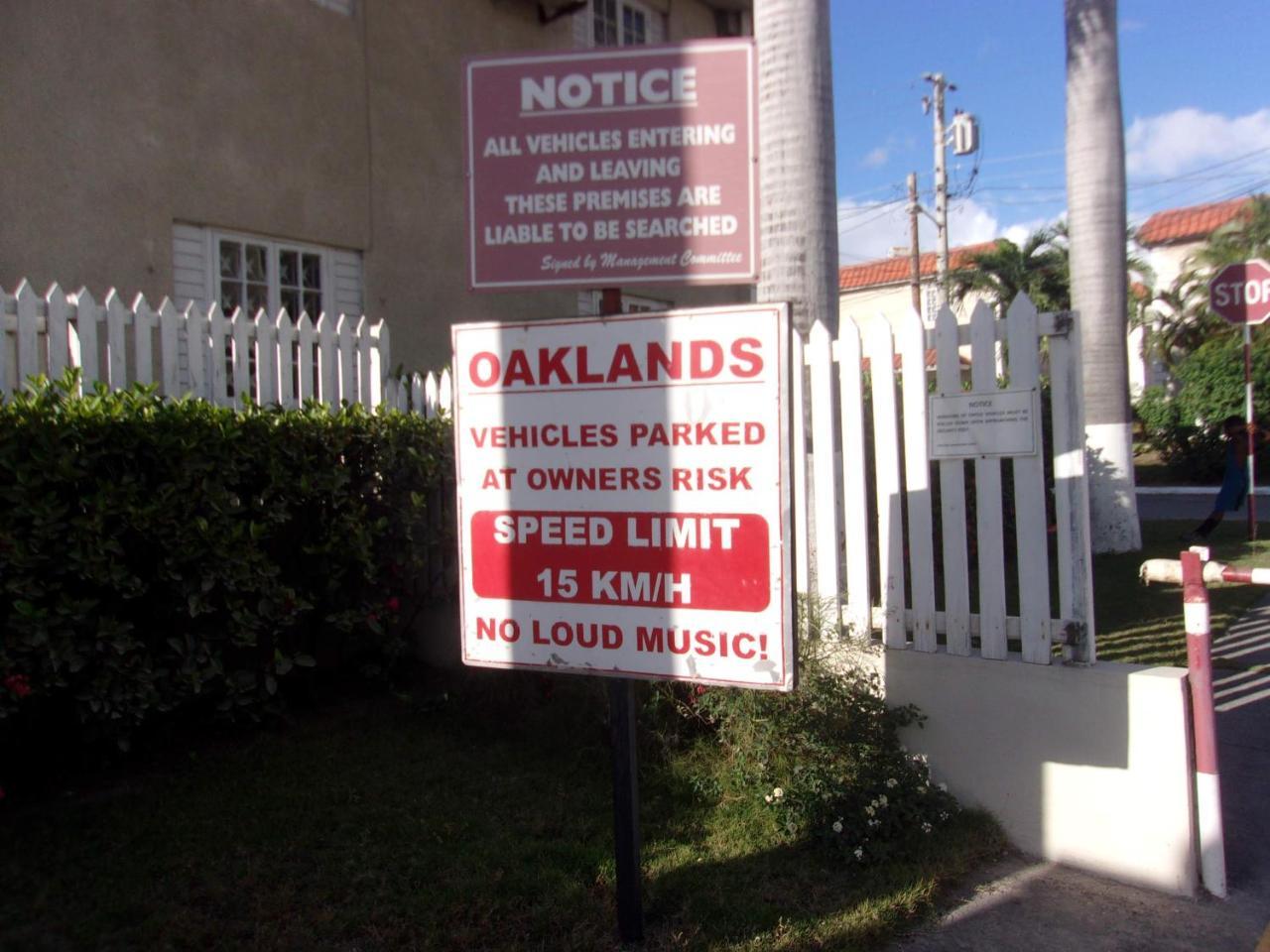 Central Oaklands Kingston Apt Exterior foto
